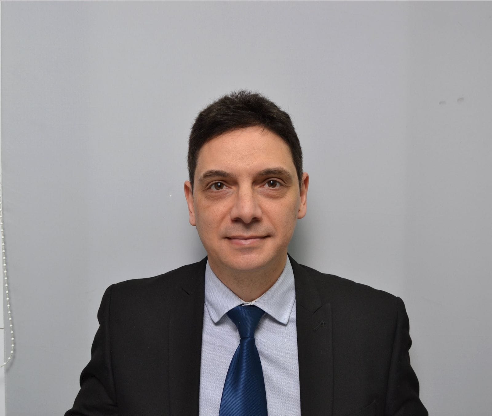Consultant Gynaecologist West London Mr Philippe De Rosnay